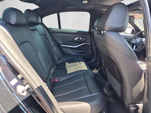 Used 2020 BMW 330i Sedan w/ Convenience Package RWD image 22
