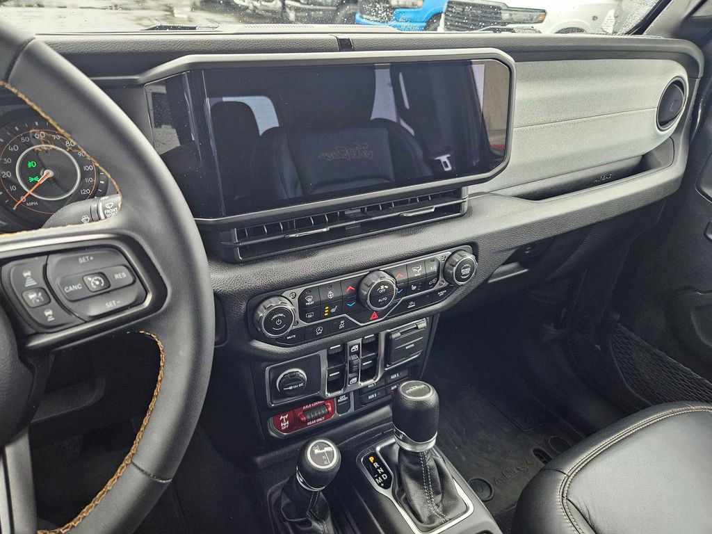 Certified 2024 Jeep Gladiator Willys image 21