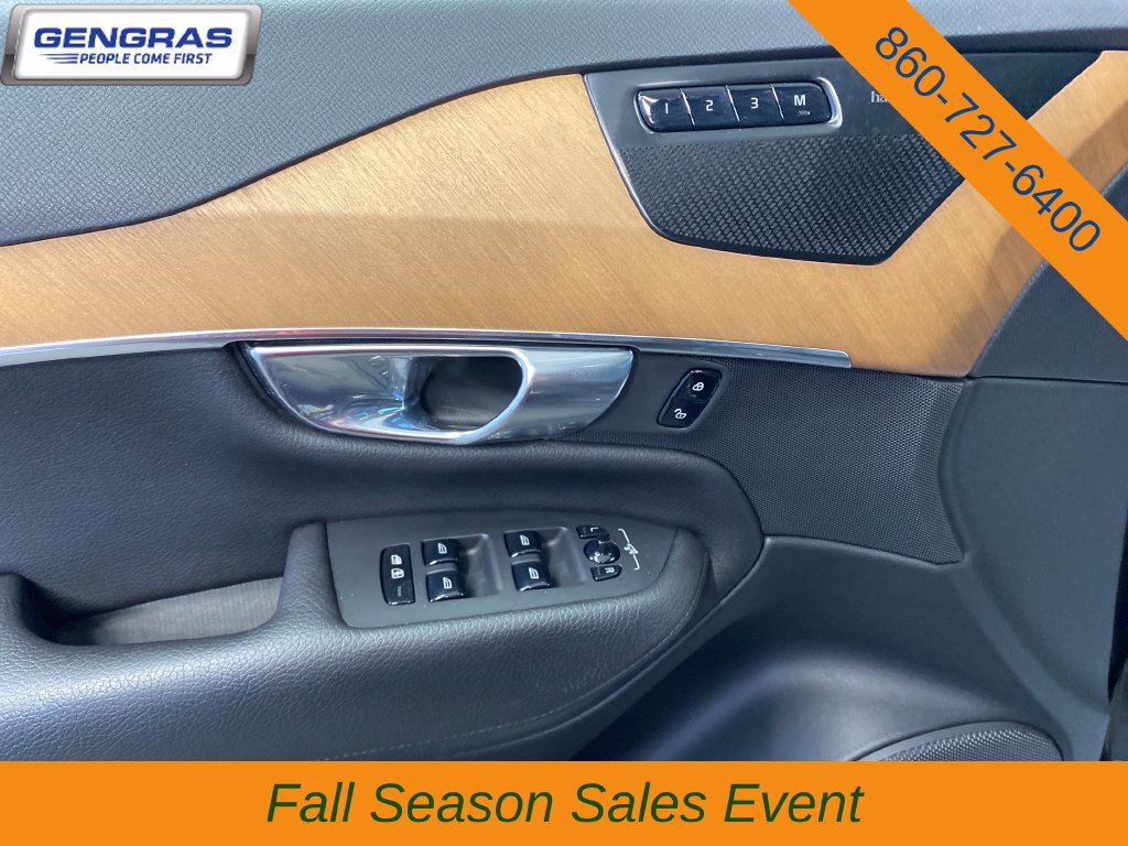 Used 2022 Volvo XC90 T8 Inscription Expression w/ Advanced Package AWD/4WD image 12
