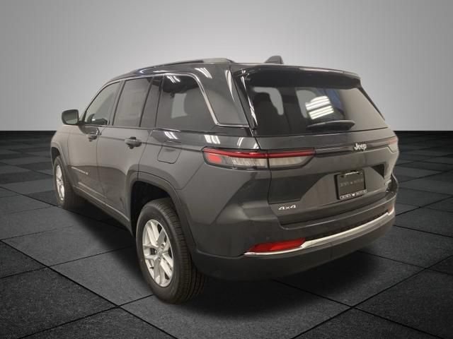 Used 2026 Jeep Grand Cherokee Laredo X AWD/4WD image 4