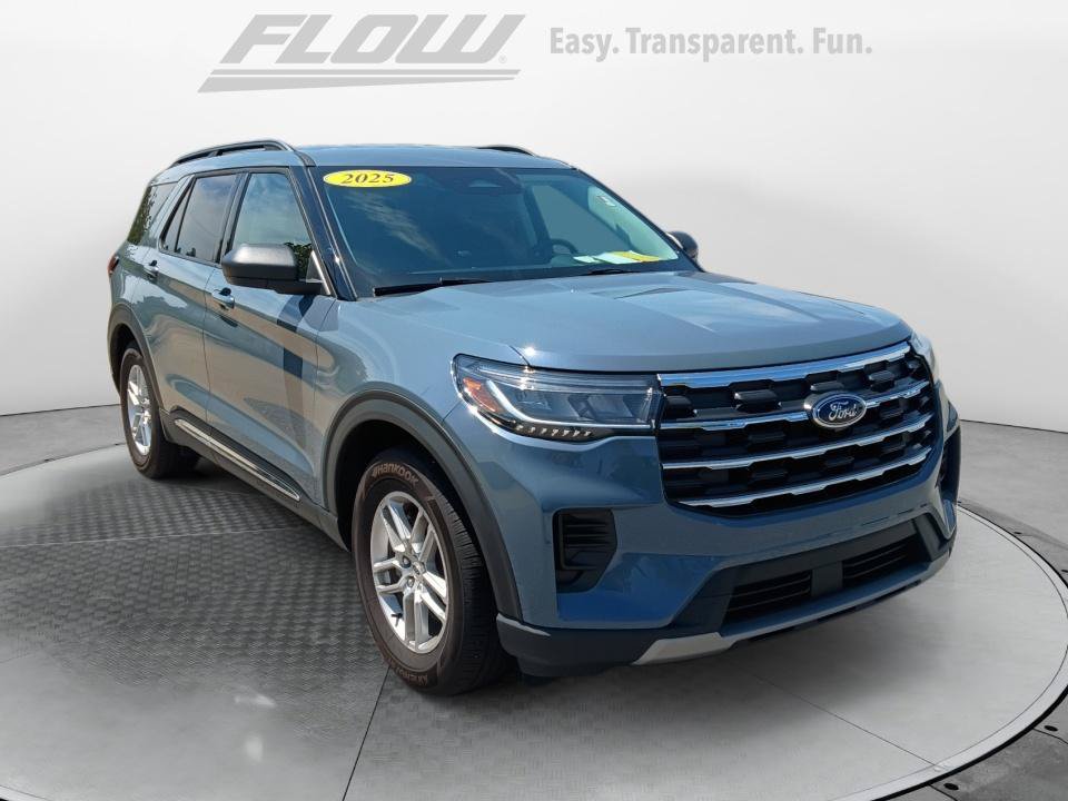 Used 2025 Ford Explorer Active