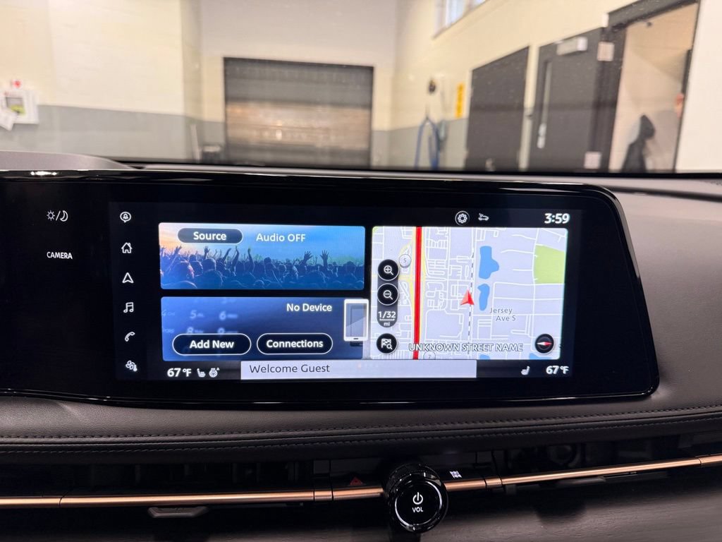 Used 2024 Nissan Ariya AWD image 16