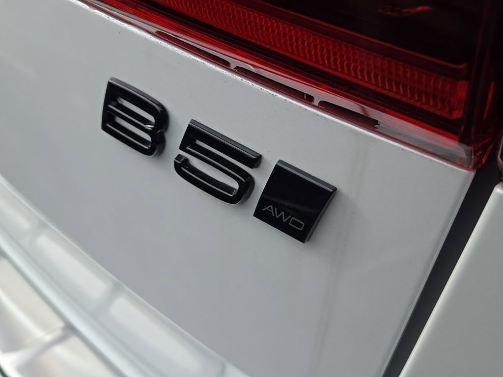 New 2026 Volvo XC60 B5 Ultra w/ Protection Package Premier image 6