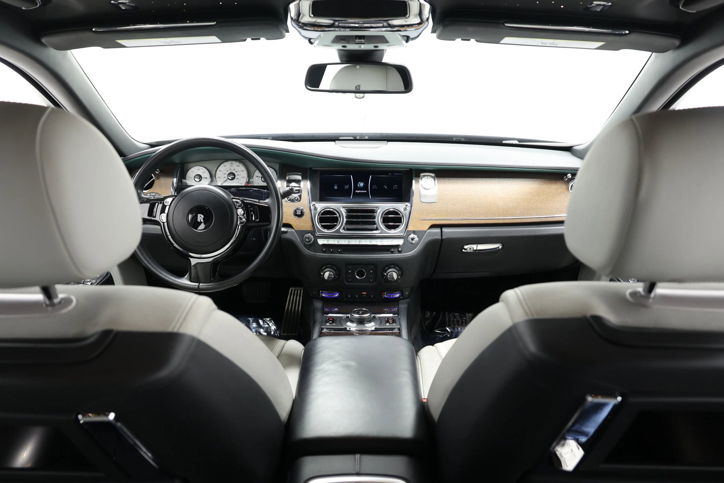 Used 2019 Rolls-Royce Ghost image 30