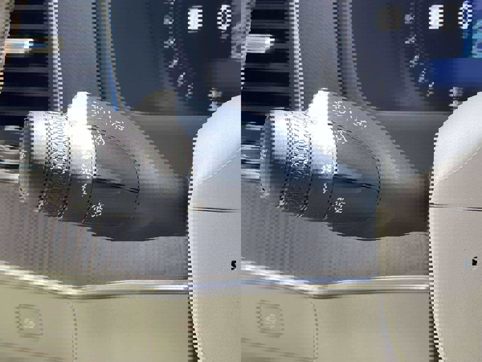 Used 2023 Volvo XC90 B6 Core w/ Protection Package Premier image 25