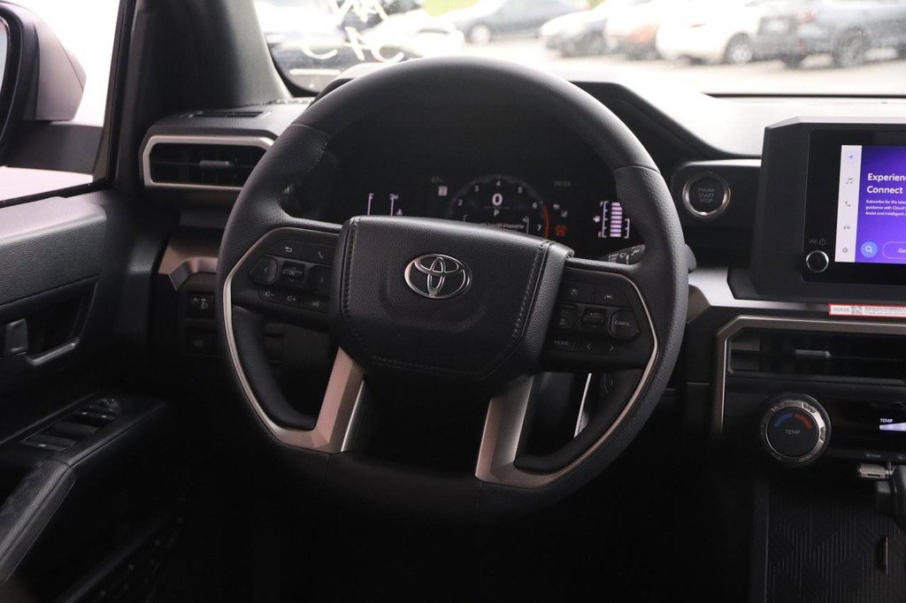 New 2026 Toyota 4Runner SR5 AWD/4WD image 25