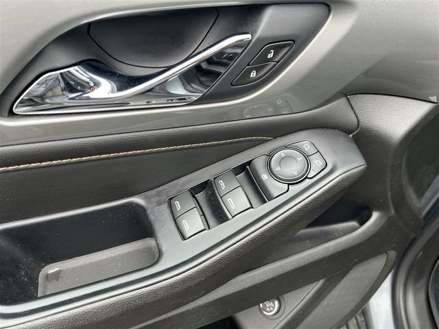 Certified 2020 Chevrolet Traverse LT image 20