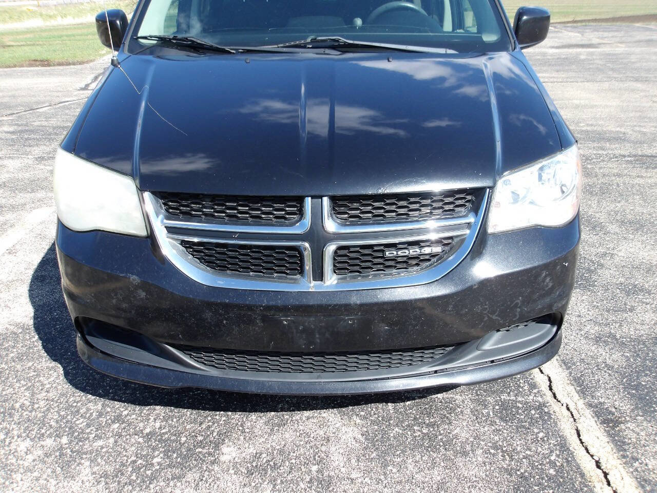 Used 2012 Dodge Grand Caravan SXT FWD image 31