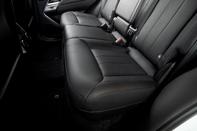 Used 2023 Land Rover Range Rover SE image 25