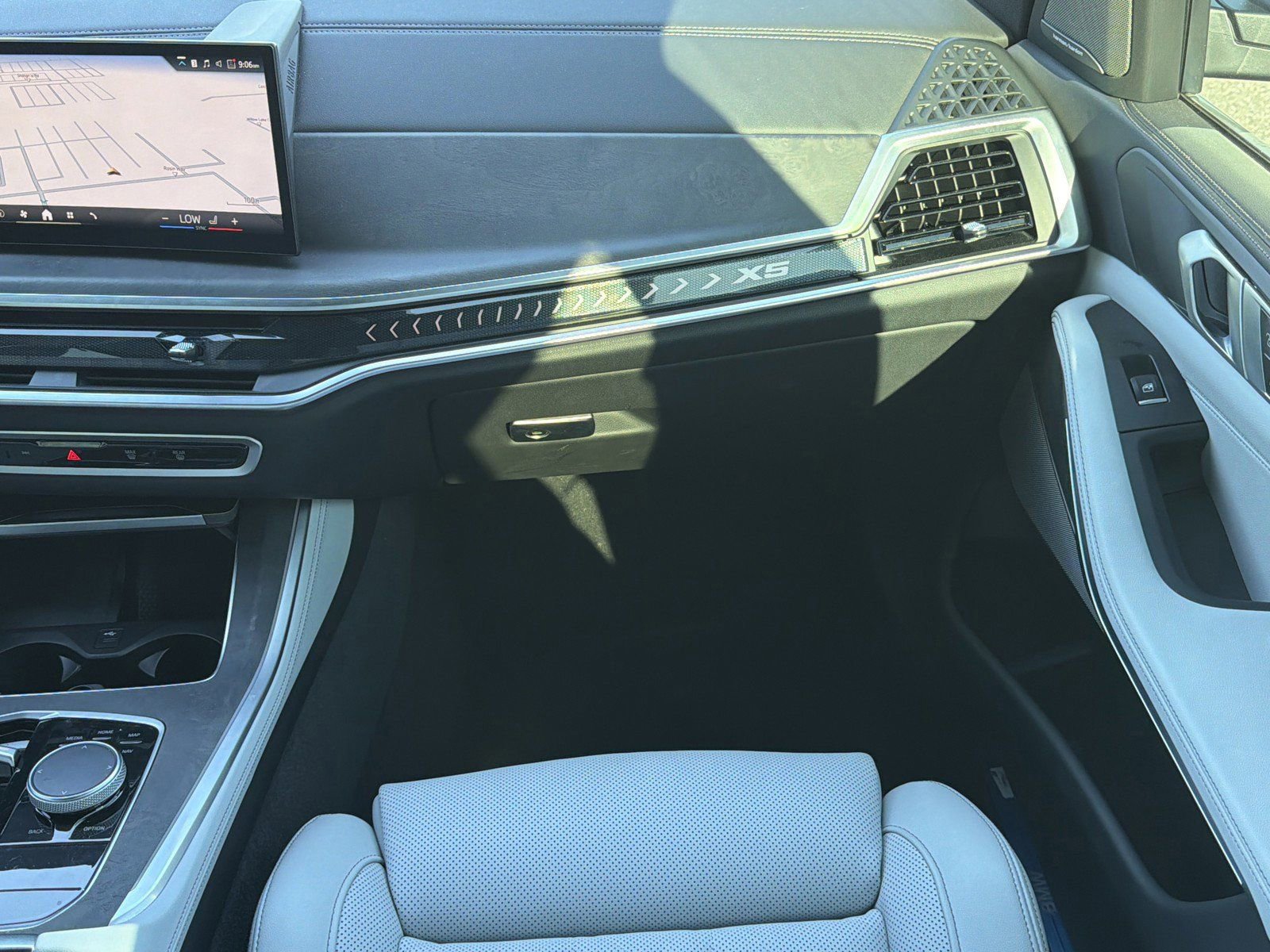 Certified 2025 BMW X5 sDrive40i w/ Premium Package RWD image 16