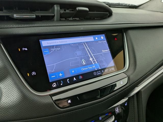 Certified 2022 Cadillac XT5 Premium Luxury FWD image 8