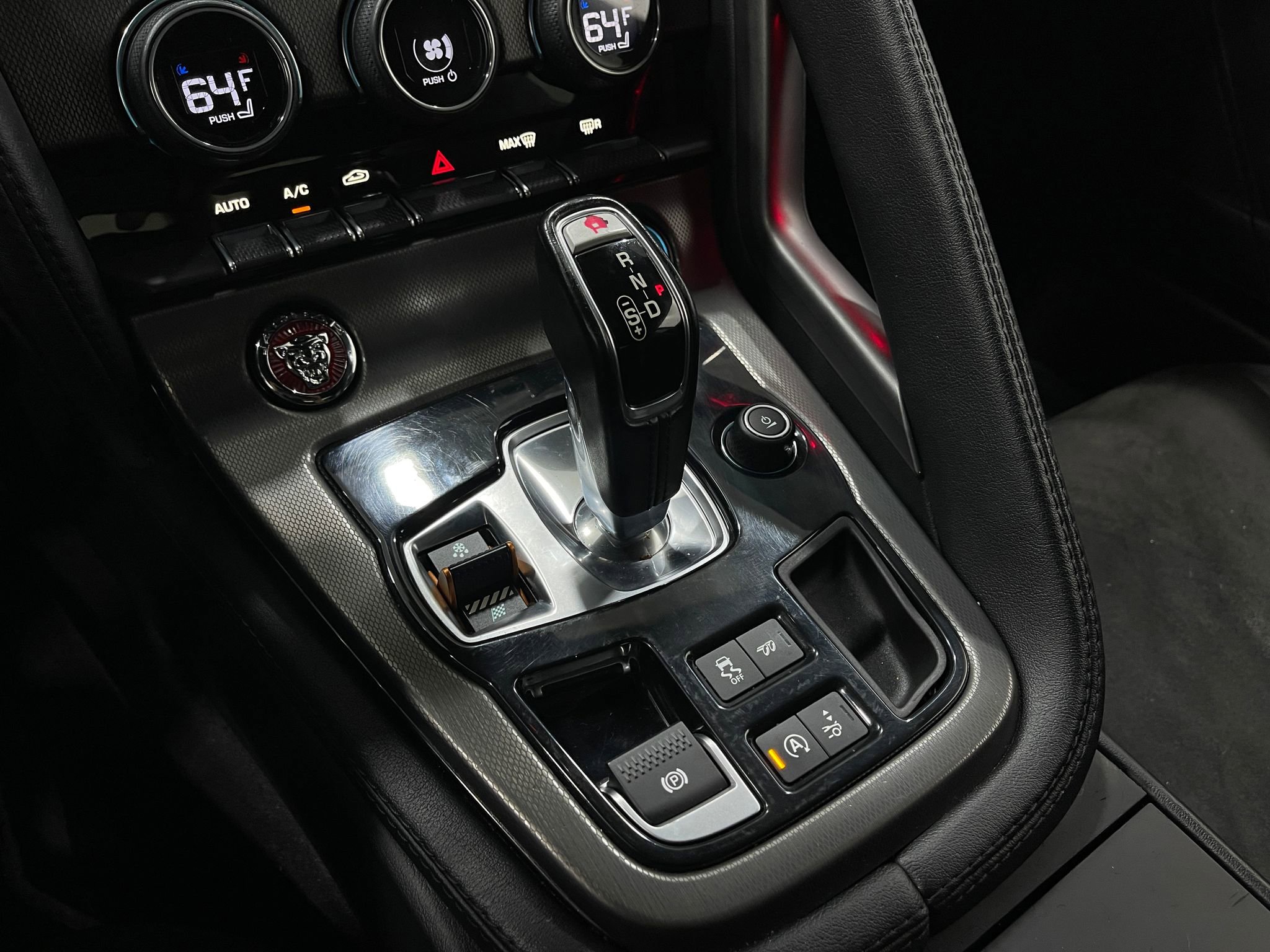 Used 2016 Jaguar F-TYPE S image 29