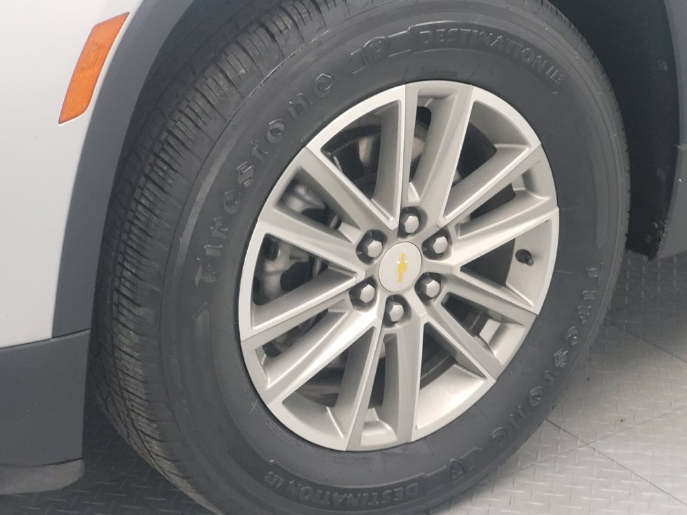 Used 2022 Chevrolet Traverse LT image 31