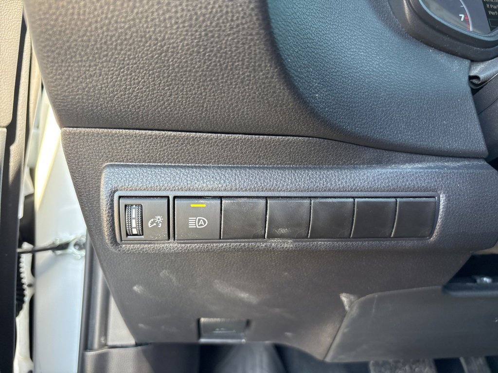 Used 2025 Toyota Corolla SE image 20