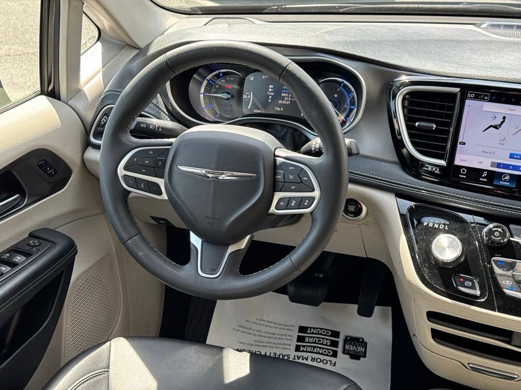 Used 2024 Chrysler Pacifica Limited FWD image 28