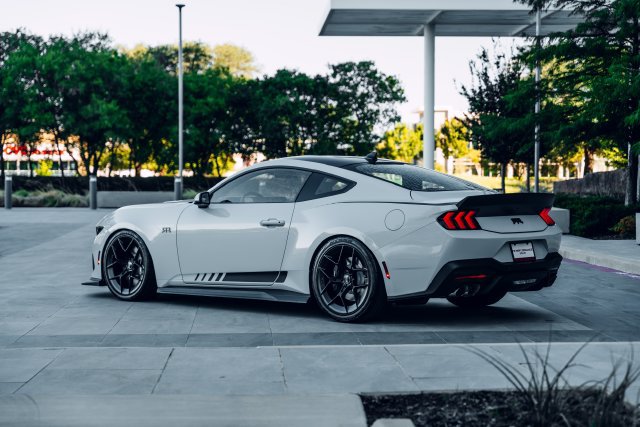 New 2026 Ford Mustang GT Premium w/ GT Performance Package RWD image 13