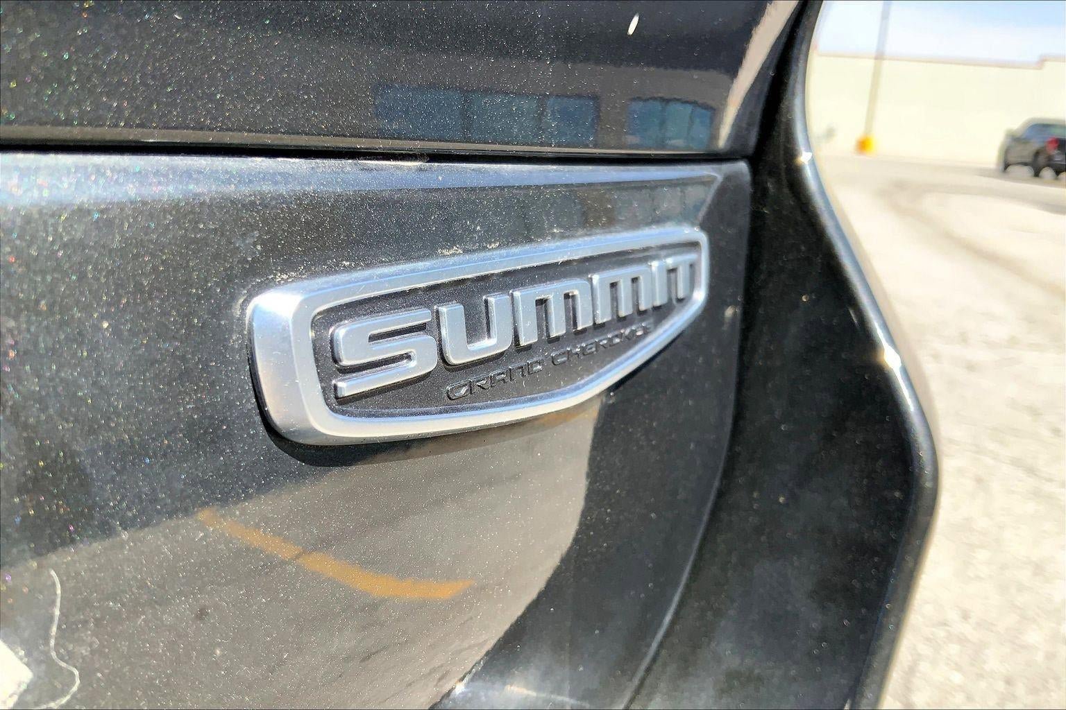 Used 2022 Jeep Grand Cherokee L Summit w/ Luxury Tech Group V AWD/4WD image 8