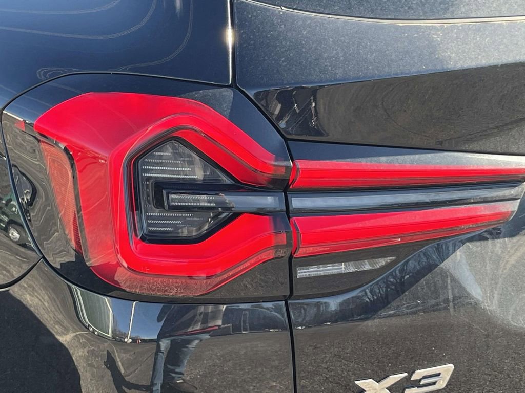 Used 2024 BMW X3 sDrive30i w/ Premium Package image 10