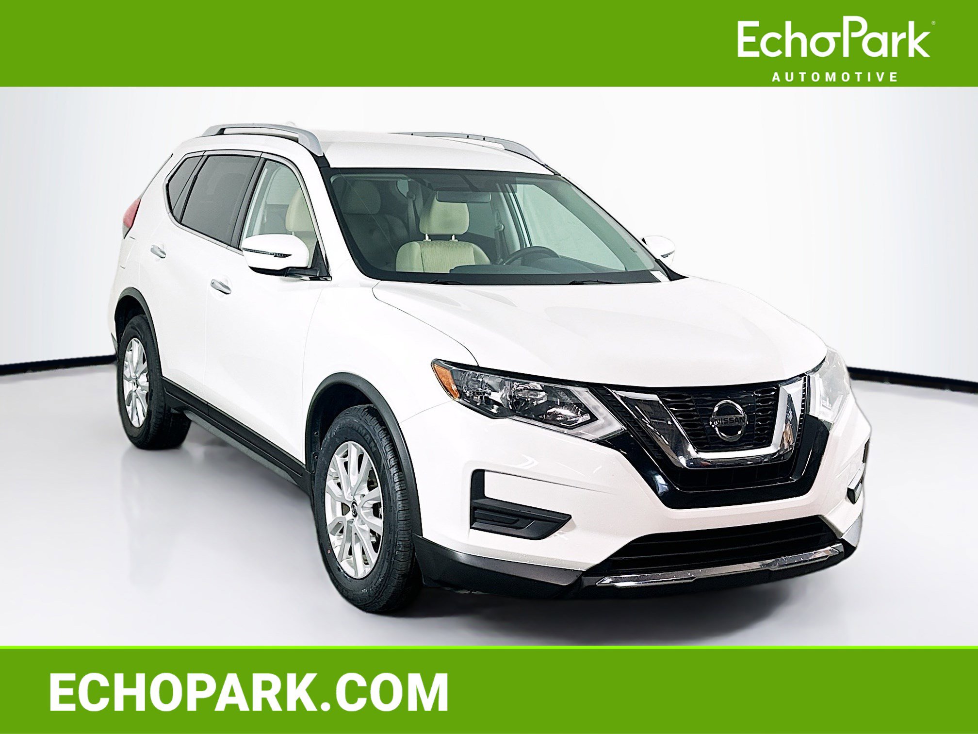 Used 2017 Nissan Rogue SV FWD image 1