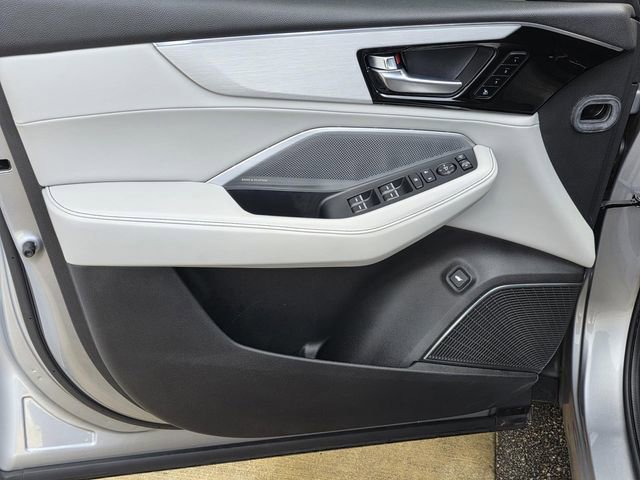 Used 2025 Acura MDX w/ Technology Package image 37