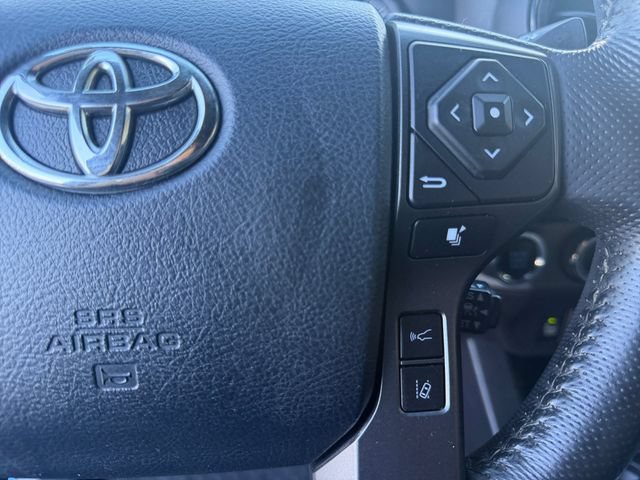 Used 2018 Toyota Tacoma TRD Sport w/ Technology Package AWD/4WD image 32