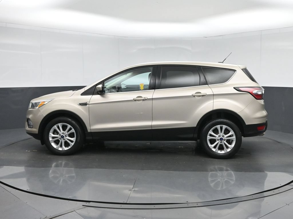 Used 2017 Ford Escape SE AWD/4WD image 4
