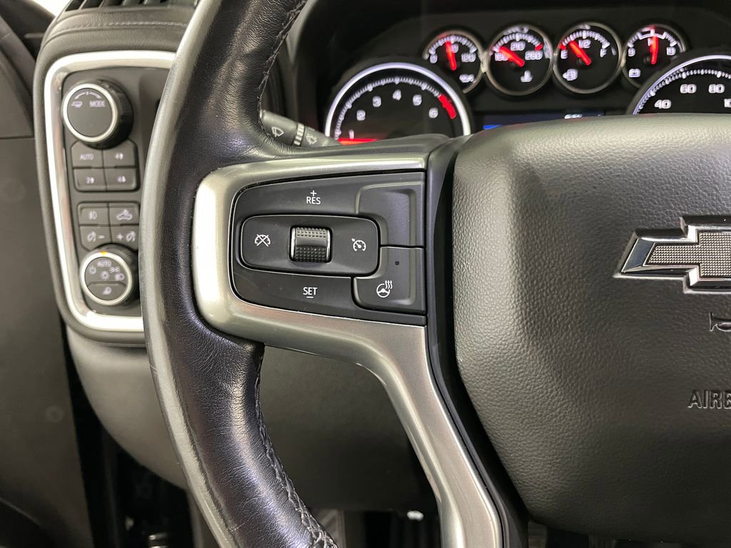 Certified 2022 Chevrolet Silverado 1500 RST w/ LPO, Blackout Package AWD/4WD image 27