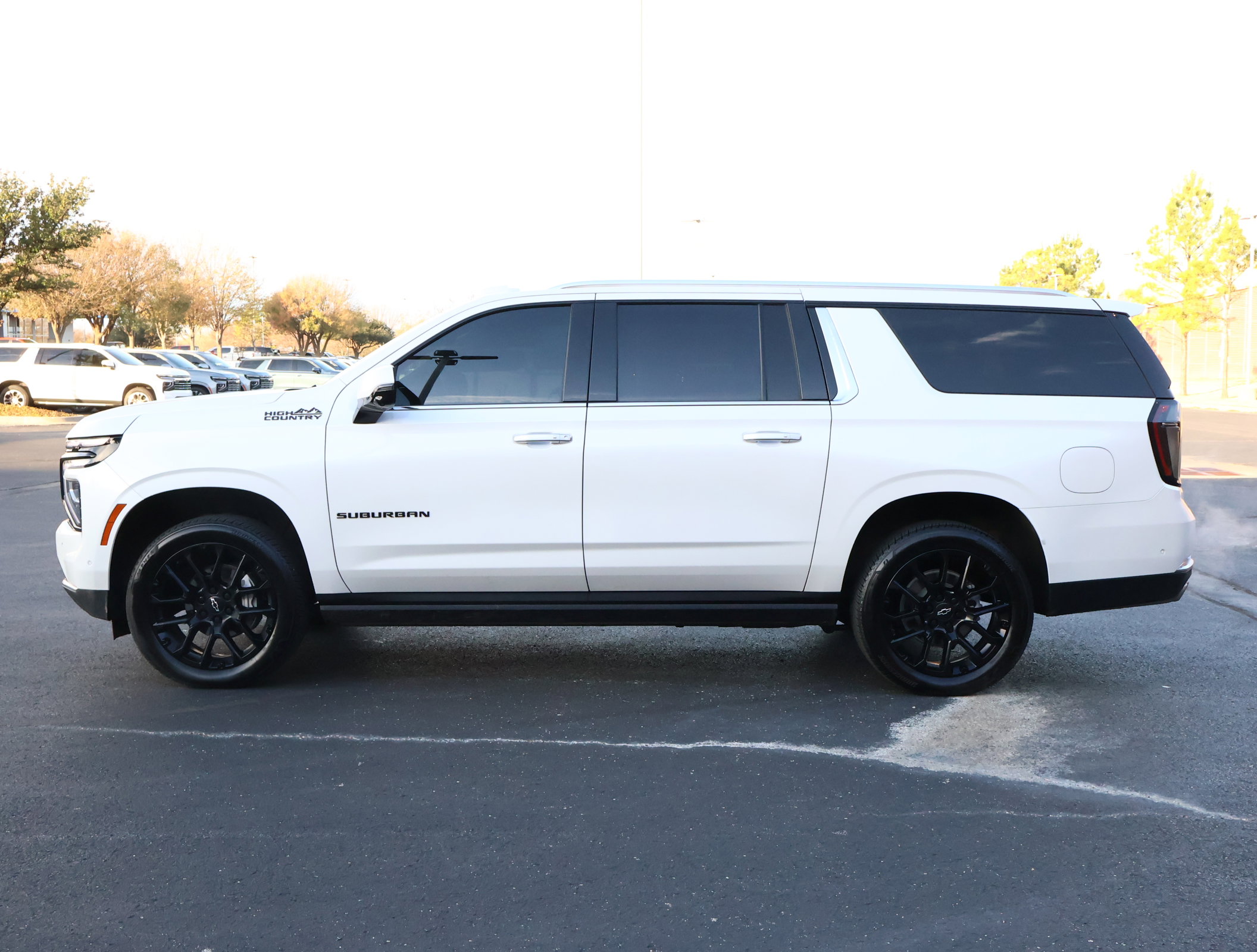 Certified 2025 Chevrolet Suburban High Country image 41