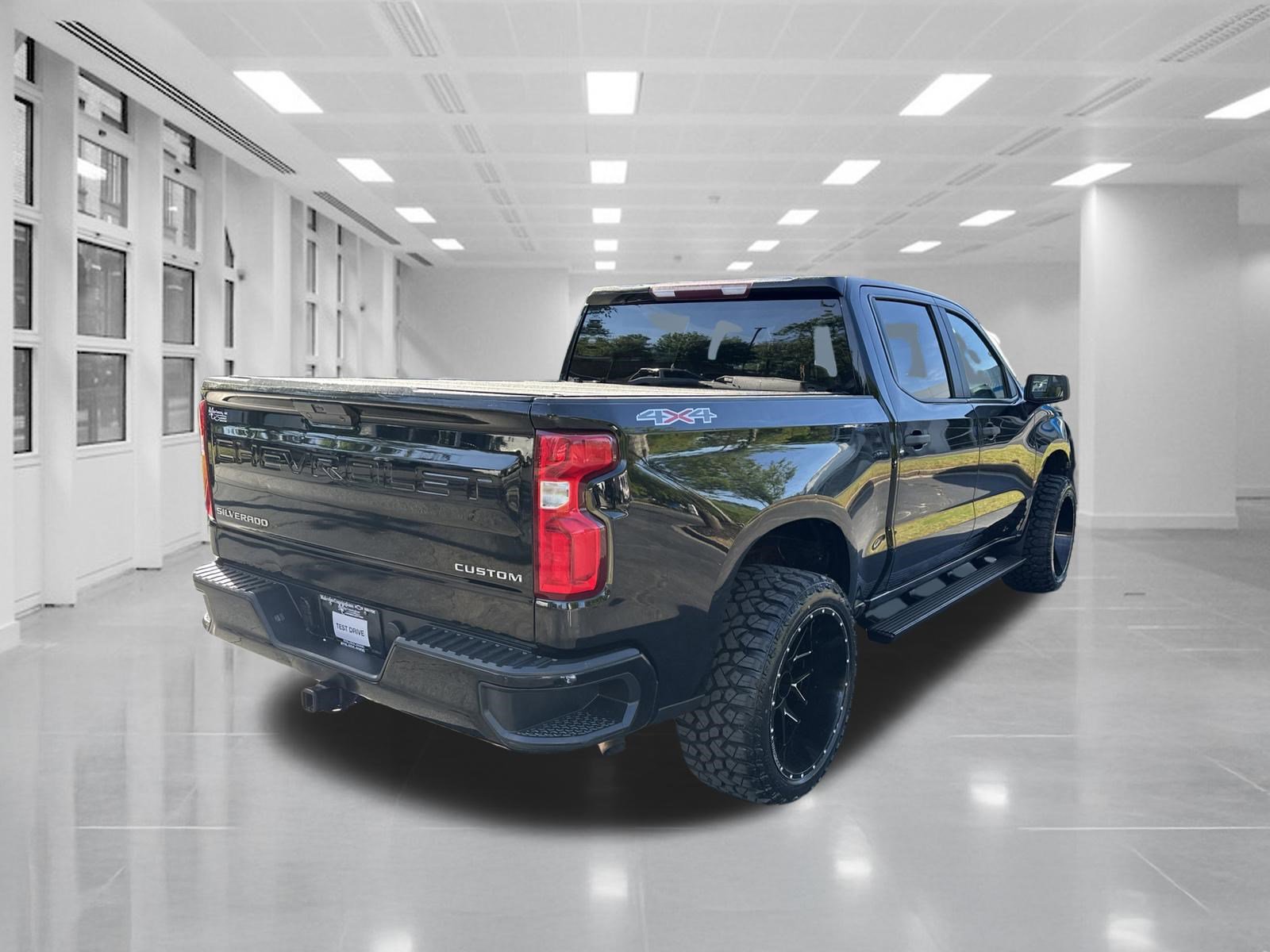 Used 2021 Chevrolet Silverado 1500 Custom AWD/4WD image 5