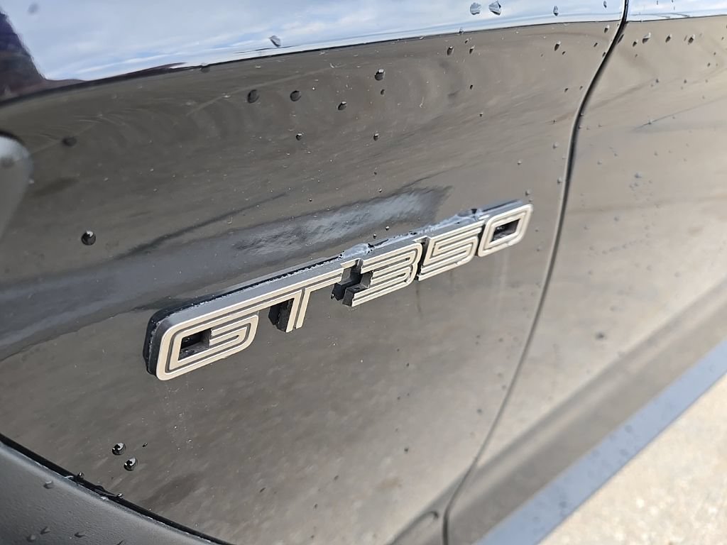 Used 2019 Ford Mustang Shelby GT350 w/ Technology Package RWD image 19