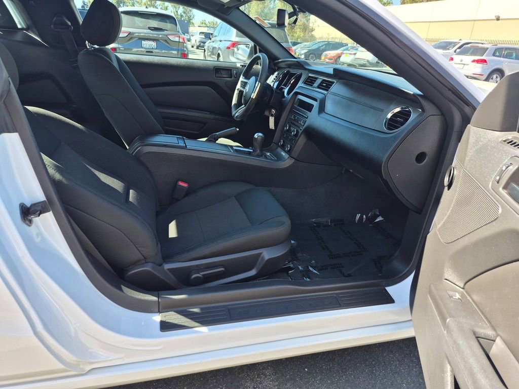 Used 2014 Ford Mustang Coupe w/ Equipment Group 102A image 22