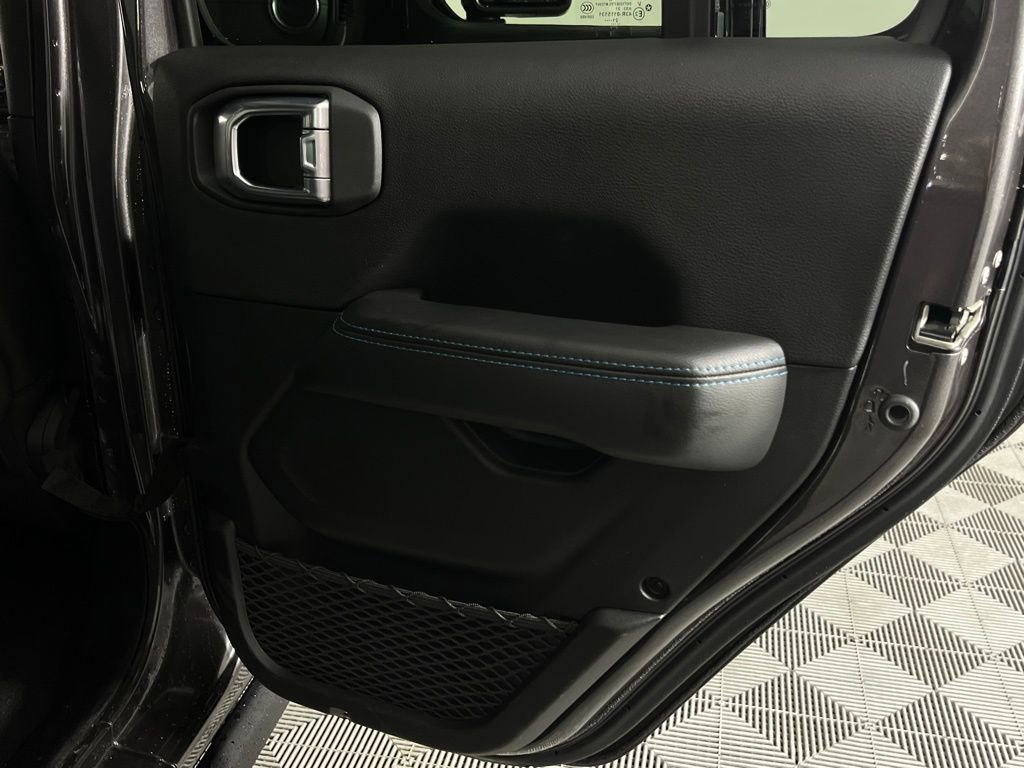 Used 2021 Jeep Wrangler Unlimited Rubicon 4xe w/ Steel Bumper Group image 33