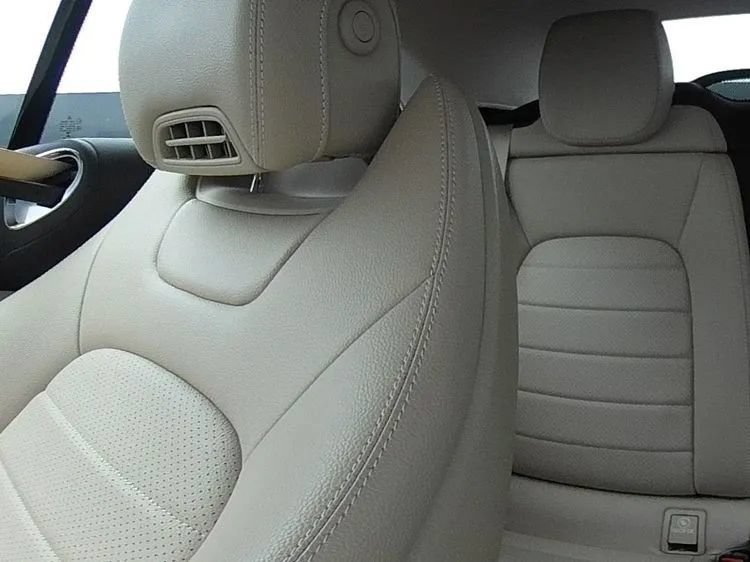 Used 2019 Mercedes-Benz C 300 4MATIC Cabriolet image 15