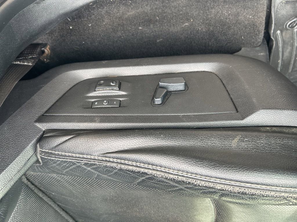 Used 2014 RAM 1500 Laramie w/ Convenience Group image 10