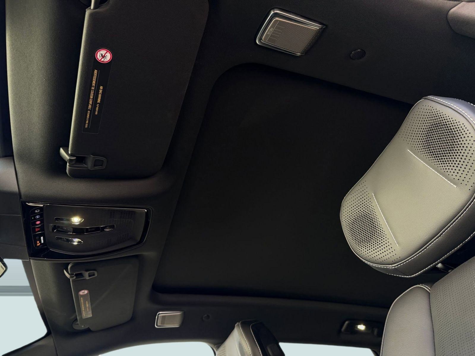 New 2026 Cadillac Lyriq V image 17