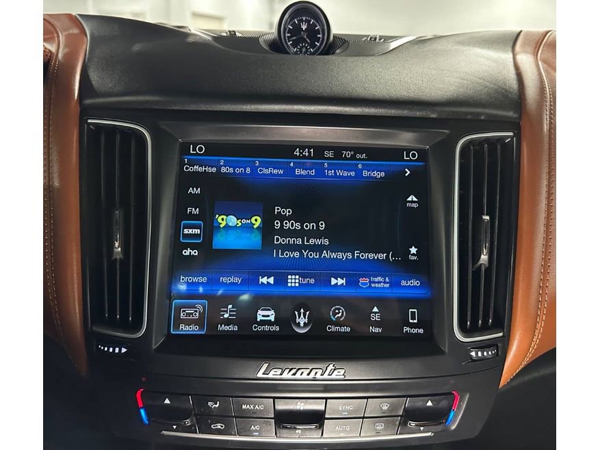 Used 2018 Maserati Levante GranLusso image 29