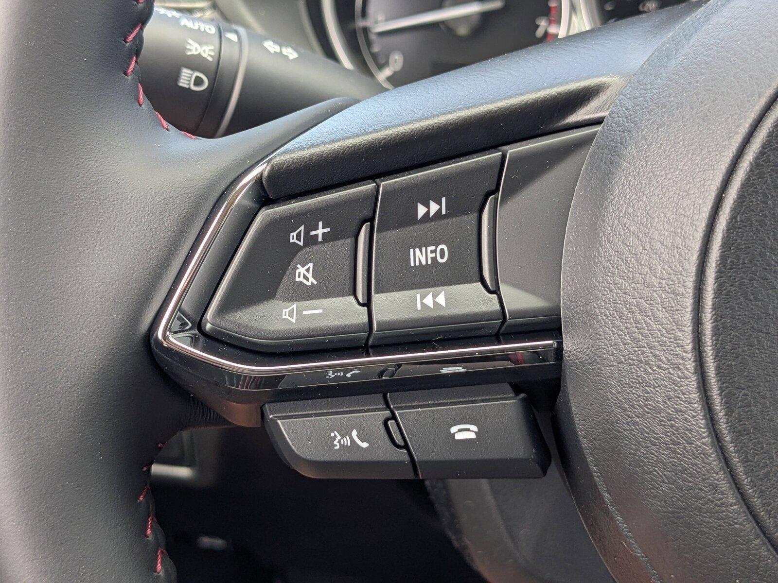 Certified 2025 MAZDA CX-5 Carbon Edition AWD/4WD image 30