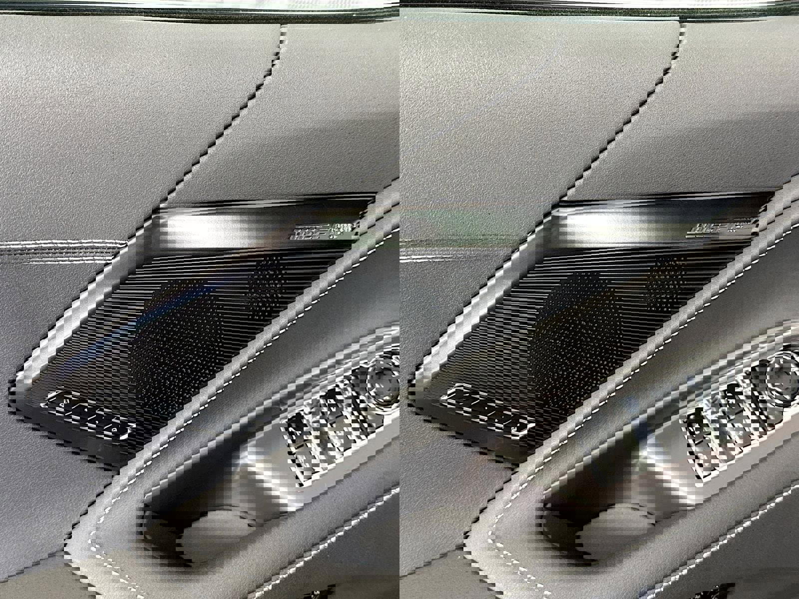 Used 2025 Chevrolet Corvette Stingray Preferred Conv w/ Stealth Interior Trim Package image 21