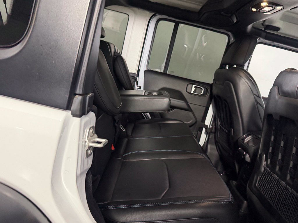 Used 2023 Jeep Wrangler Unlimited Rubicon 4xe AWD/4WD image 31