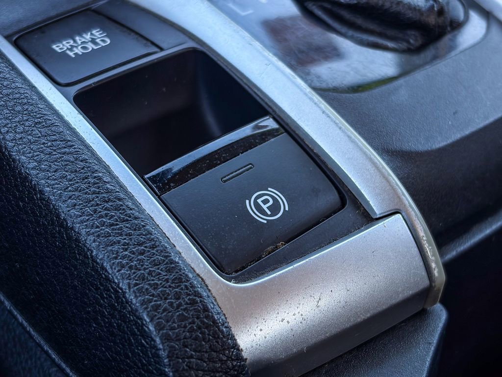 Used 2020 Honda Civic LX image 29