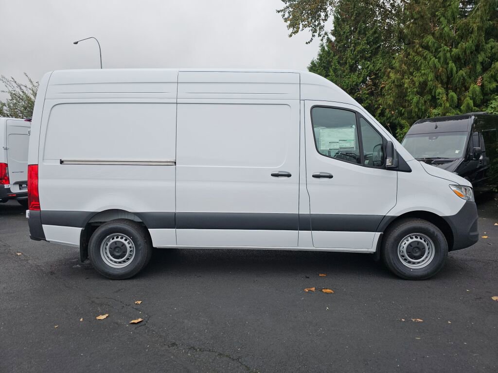 New 2025 Mercedes-Benz Sprinter 2500 image 7