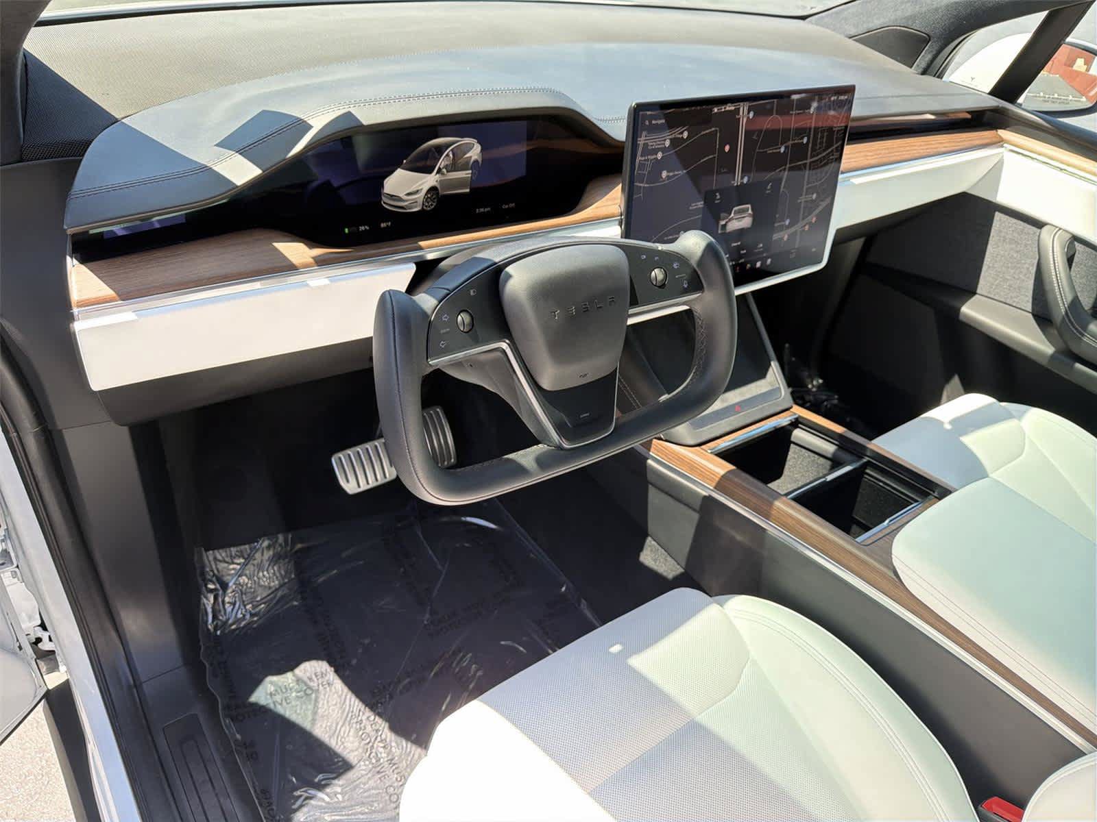 Used 2023 Tesla Model X AWD/4WD image 2