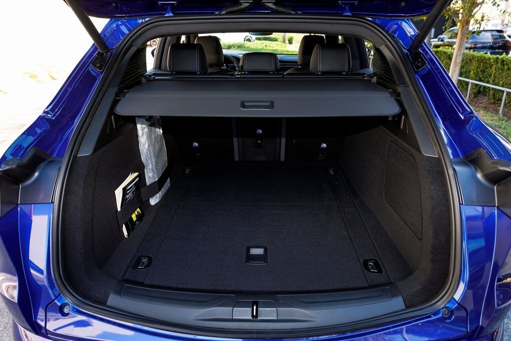 New 2025 Maserati Grecale GT image 32