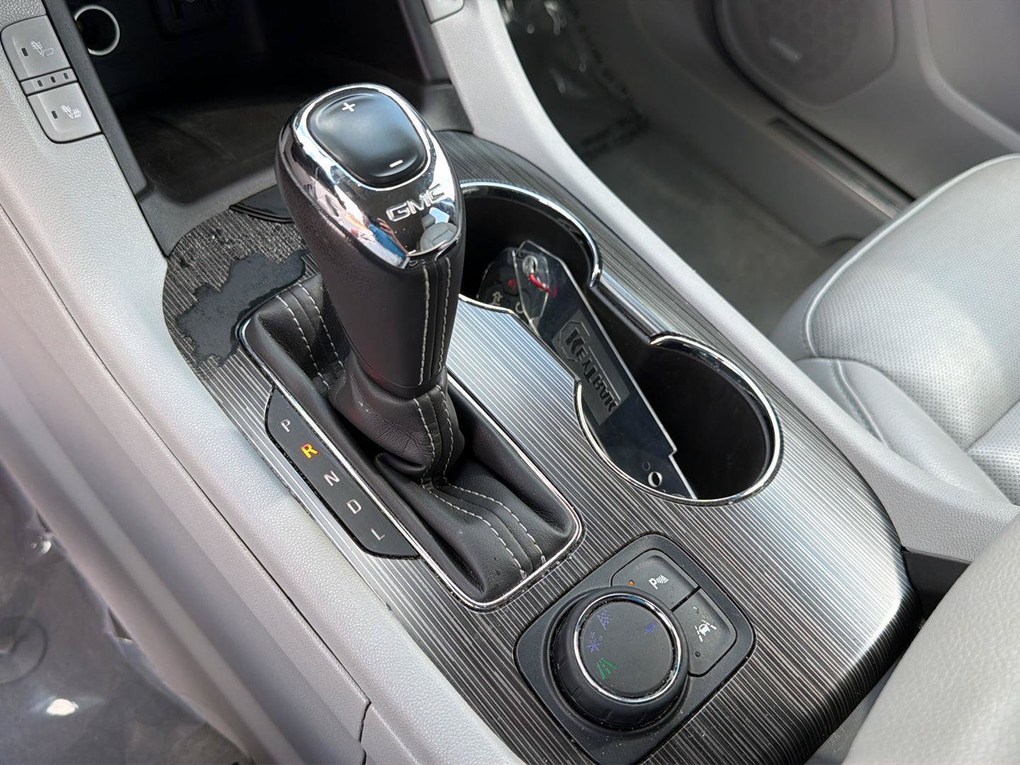 Used 2019 GMC Acadia SLT FWD image 29