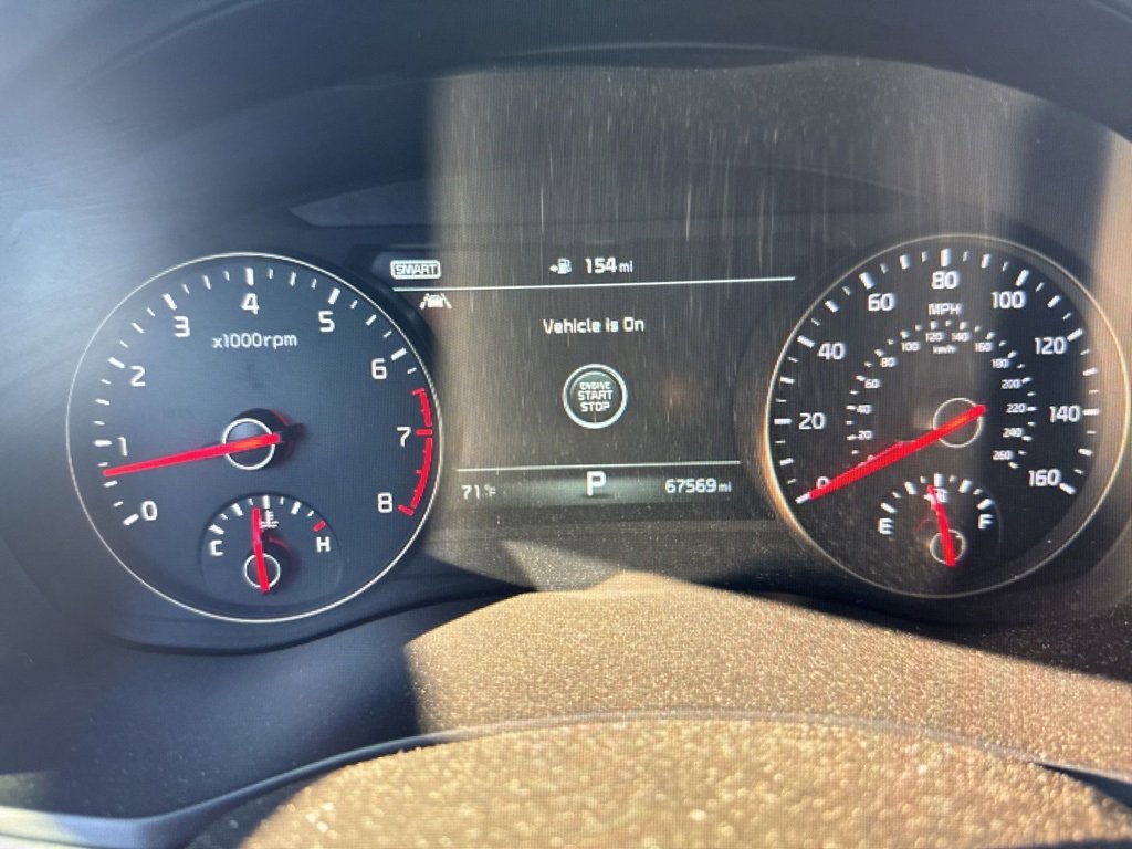 Used 2017 Kia Cadenza Limited image 4