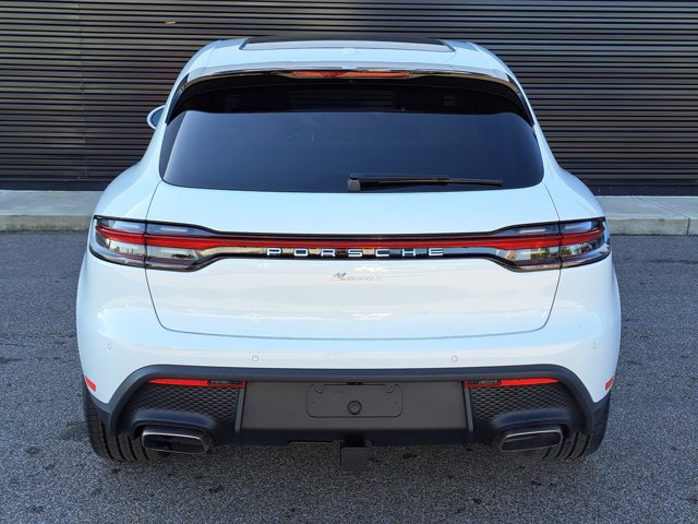 New 2026 Porsche Macan image 6