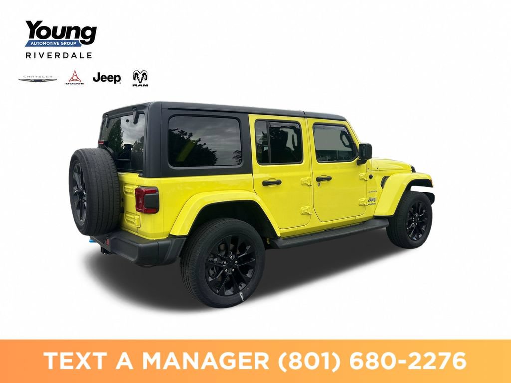 Used 2022 Jeep Wrangler Unlimited Sahara w/ Cold Weather Group AWD/4WD image 5
