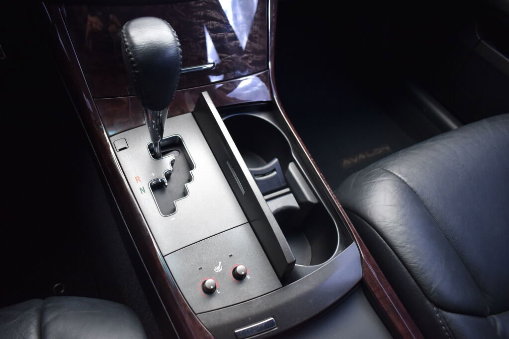 Used 2011 Toyota Avalon image 12