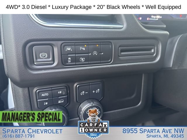 Used 2023 Chevrolet Tahoe LT w/ Luxury Package AWD/4WD image 12