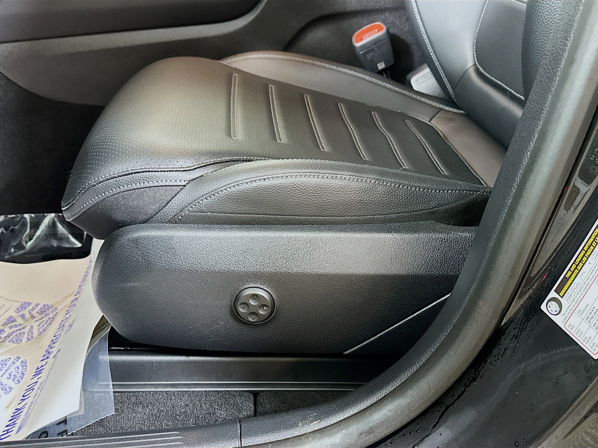 Certified 2025 Mercedes-Benz GLC 300 GLC 300 image 20